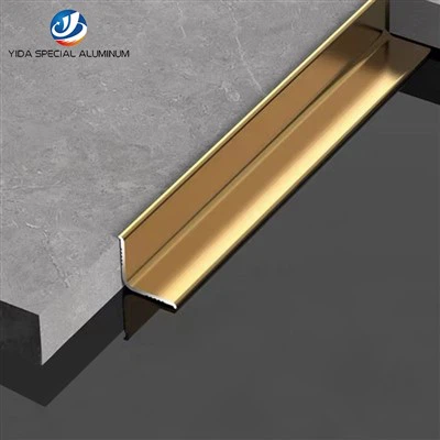 Plytelių krašto apdaila išoriniame kampe